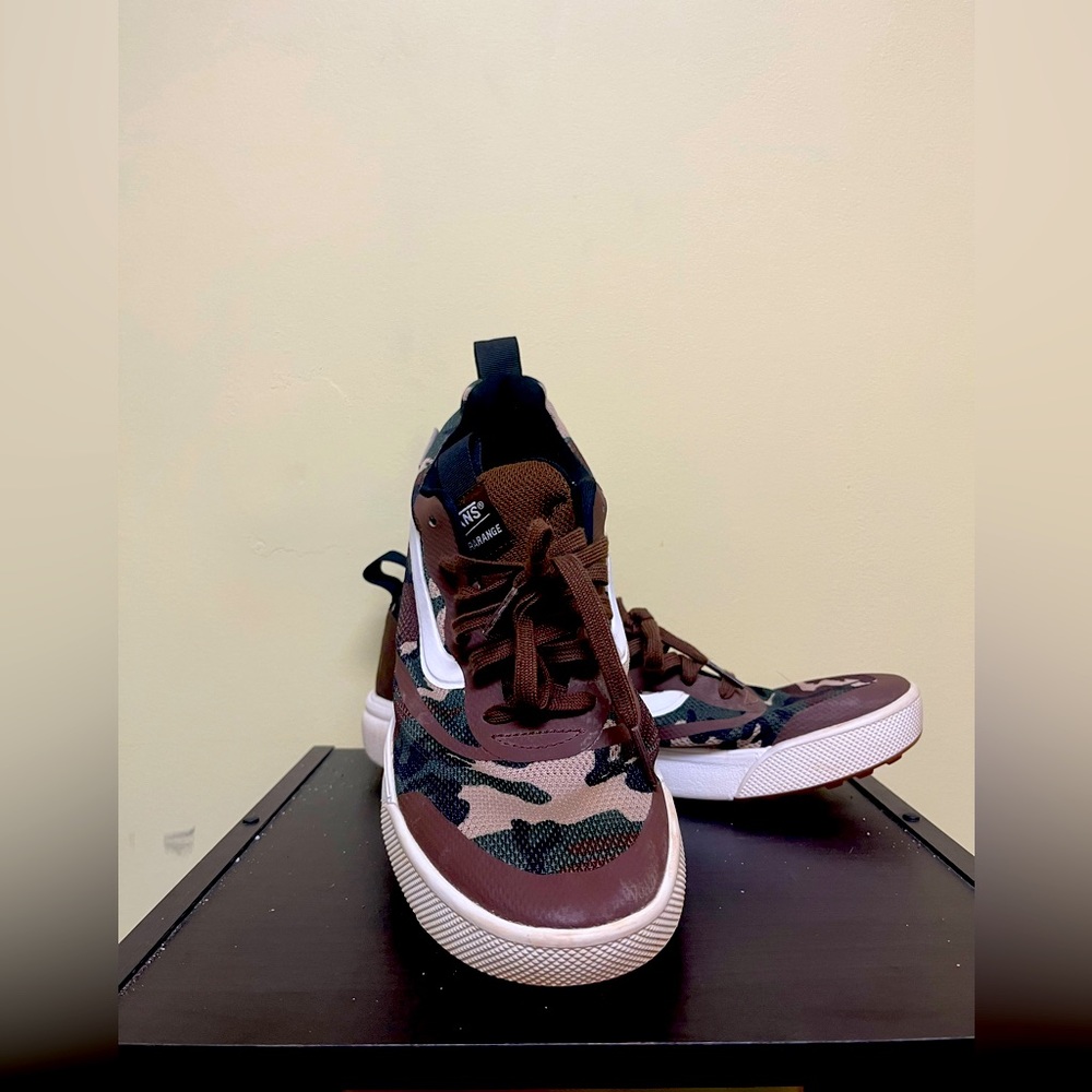 Cameo vans